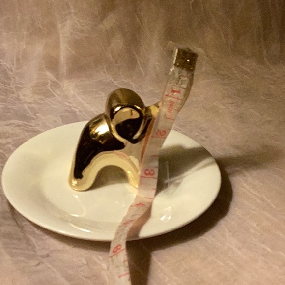 Elephant Trunk up Ring Holder gold colored on white plate- trunk missing gold - Picture 6 of 7